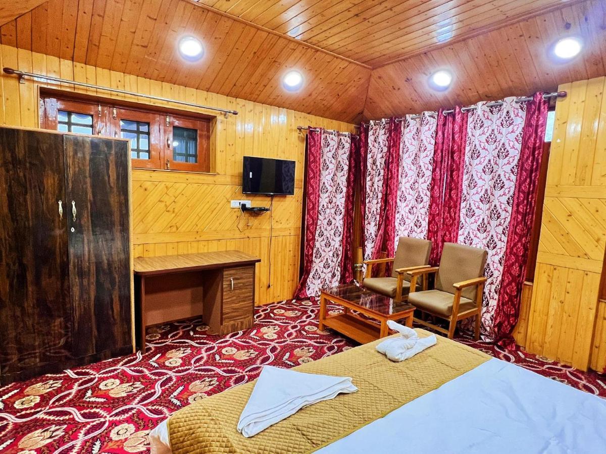 Roseline Inn Srīnagar Extérieur photo
