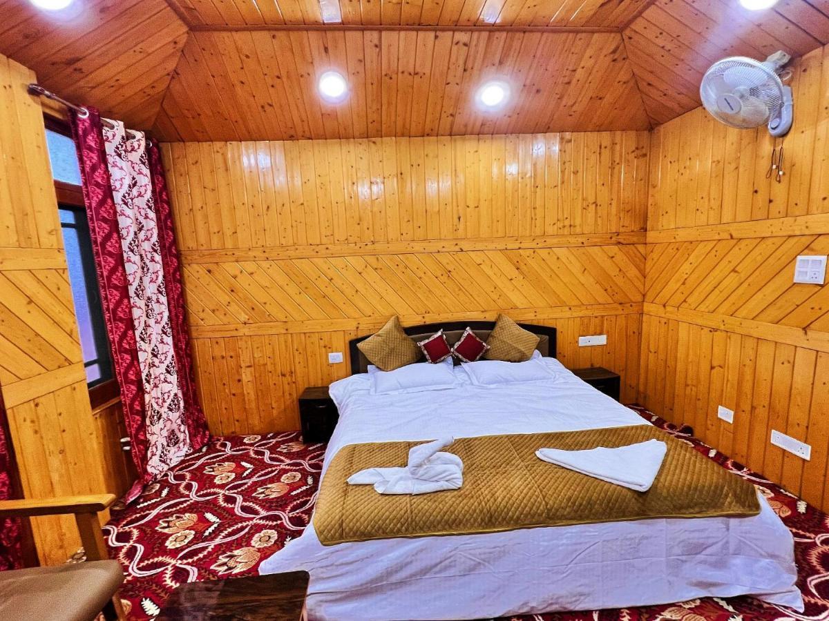 Roseline Inn Srīnagar Extérieur photo