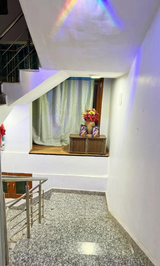 Roseline Inn Srīnagar Extérieur photo