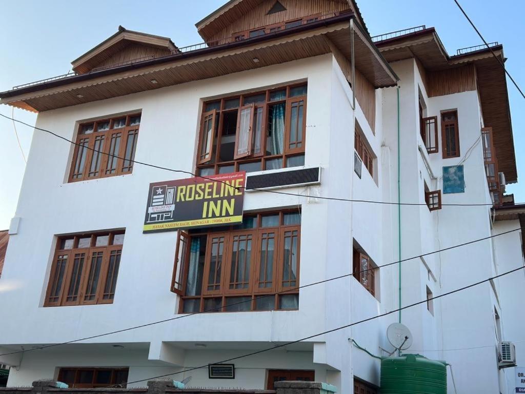 Roseline Inn Srīnagar Extérieur photo