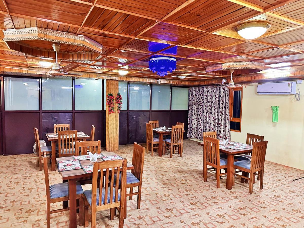 Roseline Inn Srīnagar Extérieur photo