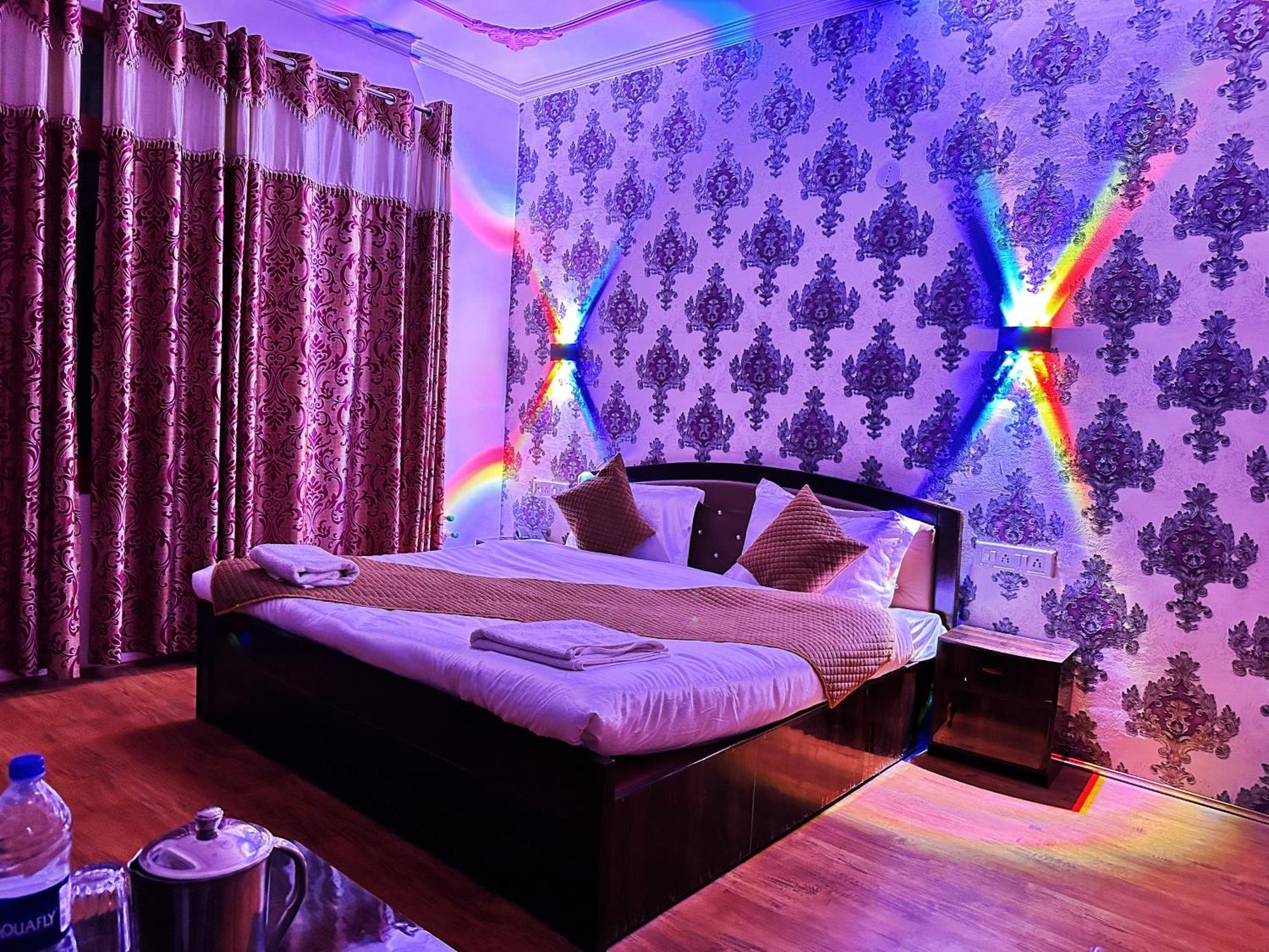 Roseline Inn Srīnagar Extérieur photo